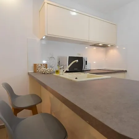 Kaldi Apartment Zara Esterno foto